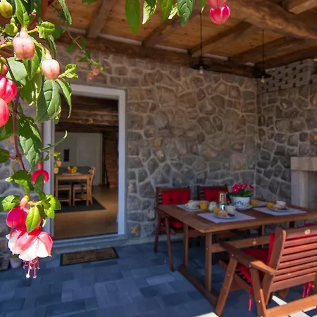 'villa Fani' With Jacuzzi *