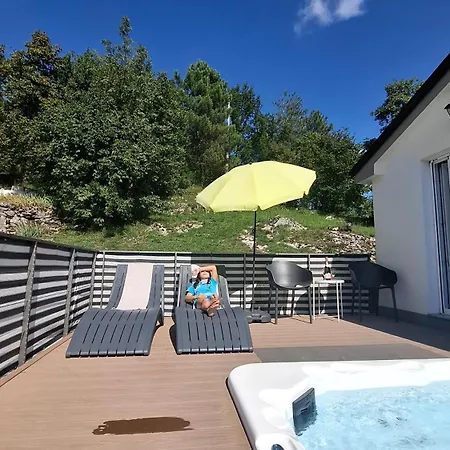 'villa Fani' With Jacuzzi Vakantiehuis *