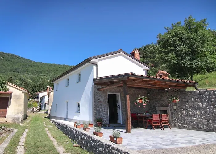 'villa Fani' With Jacuzzi *