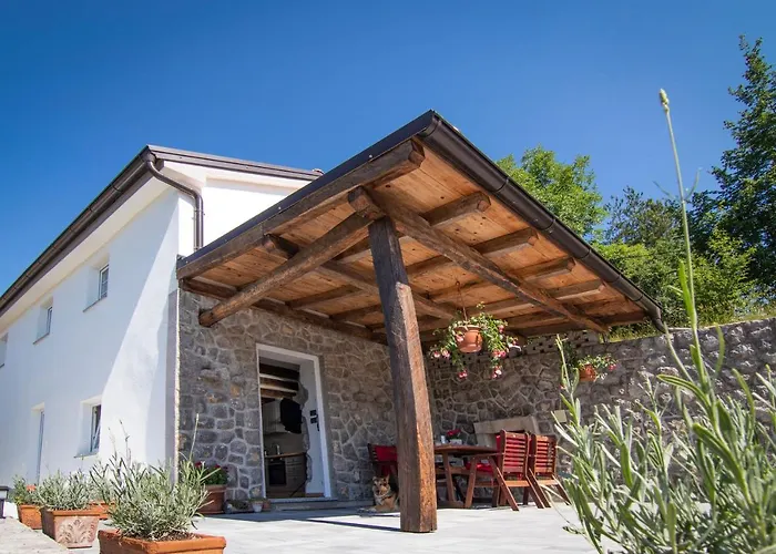 'villa Fani' With Jacuzzi *