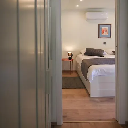 'villa Fani' With Jacuzzi Veprinac