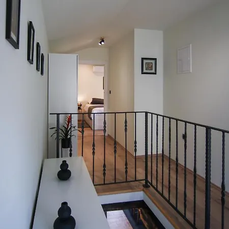 'villa Fani' With Jacuzzi Сasa de vacaciones