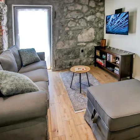 Сasa de vacaciones 'villa Fani' With Jacuzzi