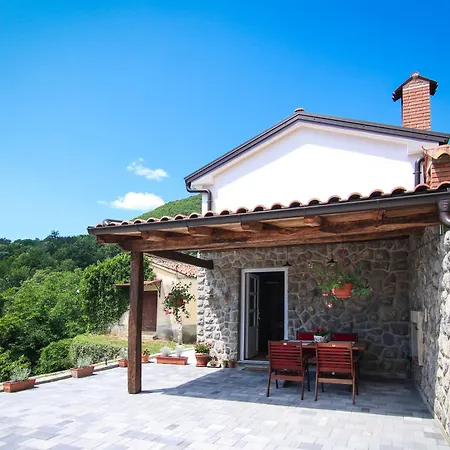 'villa Fani' With Jacuzzi * Veprinac
